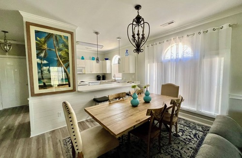 Central Myrtle Beach Condo | Myrtlewood Condo 1 Mile To Beach - Feel At Home.