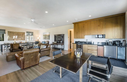 St. Helena House | Napa Valley View
