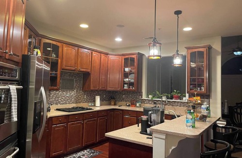 Fort Washington House | National Harbor- DC Suburbs- 3 bedrooms-Driveway