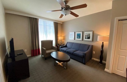 National Harbor Hotel | National Harbor | Pool & DC Access | 2BR Deluxe