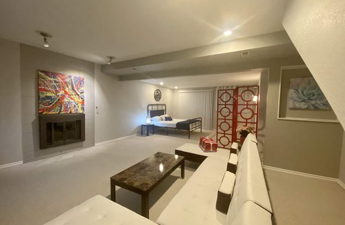 Inglewood-Finn Hill House | NATURE VILLA: Near major companies, central AC