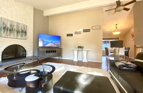 Inglewood-Finn Hill House | NATURE VILLA: Near major companies, central AC