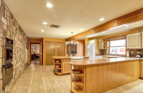 Heber House | Near Sitgreaves Nat’l Park: High Country Farmhouse