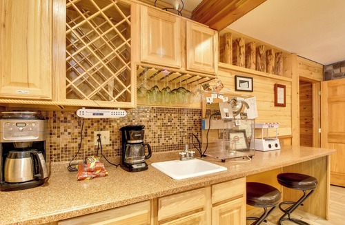 Heber House | Near Sitgreaves Nat’l Park: High Country Farmhouse