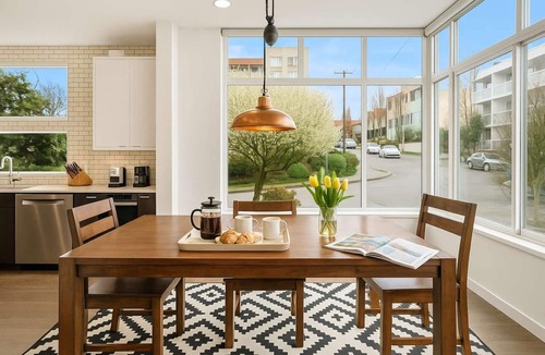 Lower Queen Anne House | Near Space Needle, DT | 10 min to World Cup Games