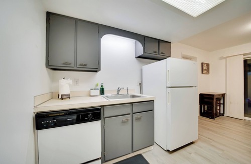 Lake Hills Cottage | Near Tech Hub & Transit: Central Bellevue Home
