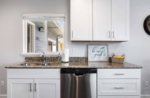 Sunset House | Nestled Up Against the Boise Foothills Enjoy Sunset Neighborhood & Make Memories with the WHOLE FAM!