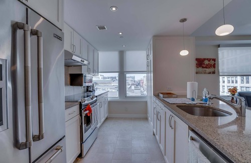 Chinatown Apartment | NEW! 2BR Furnished Apt near National Museum