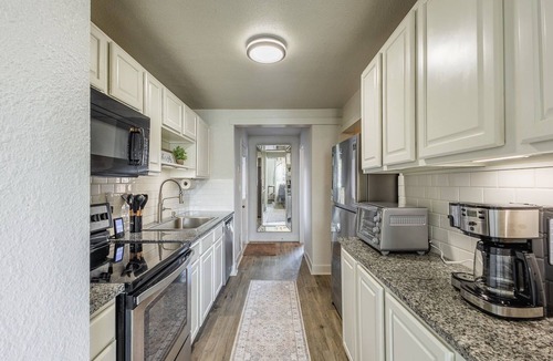 Depot Bench House | NEW! Boise Base Camp: 4bd, Arcade, Gym, Dog-Friendly, Near BSU & Downtown