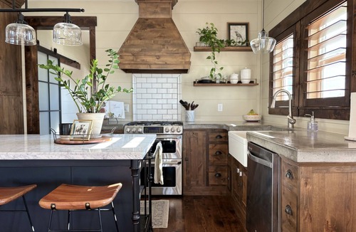 Mapleton Cottage | New! Charming Family Cottage: Perfect Blend of Beauty & Coziness.