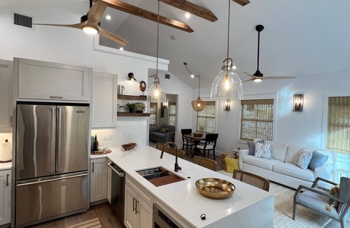 White St. Gallery Cottage | New Conch cottage, with heated pool, walking distance to downtown Key West.