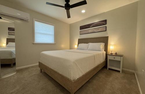 Ronks House | New! Cozy Family Getaway: Amish Farmland|Patio|Washer & Dryer|Central Lancaster County