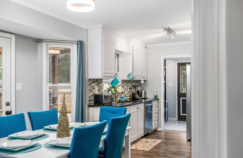 Northeast Raleigh House | NEW! Cozy Raleigh Home w/Porch & Fenced yard-Mins to Downtown ! *pet friendly*