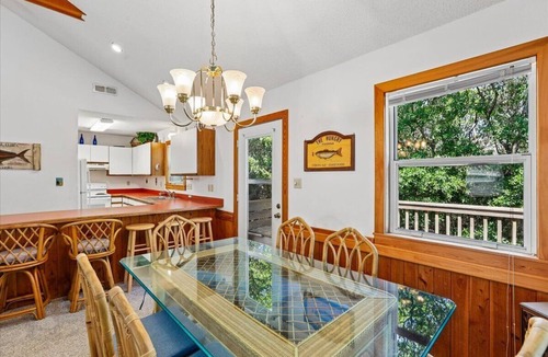Tuckahoe House | New for 2026! Pet Friendly Duck Oceanside Home