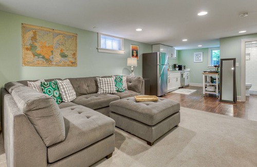 Irvington Apartment | New listing! Charming, dog-friendly studio w/ free WiFi in a great neighborhood