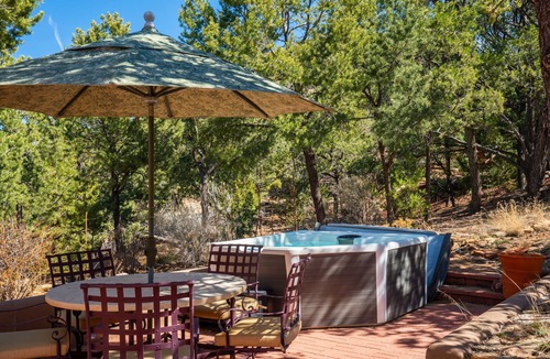 Santa Fe Apartment | New Listing! Private Casita | Hot Tub | 10 Min to Plaza