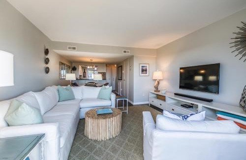 Oceanmarsh Subdivision House | NEW LISTING - Renovated Ocean Front Harbor Island Villa