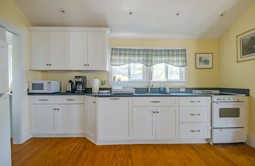West Point Cottage | New Listing! Waterfront Cottage Near Sebasco Estates; Ocean Access | Perfect Couples Escape!