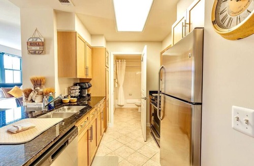Aurora Highlands Apartment | NEW! Lux DMV-WiFi-Cozy Suite-DC Airport