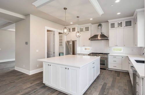 Redmond House | NEW Luxury 5 bedroom 5 bath at Top Redmond School Corp Exec Short Term Dream!