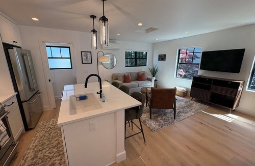 East Queen Anne House | NEW ~ Queen Anne City Escape - 1 bed, 1.5 bath, dog friendly, 1 parking space