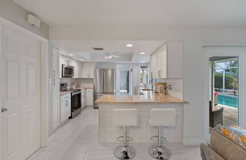 Sarasota House | New Rental Private 3 Bed/2 Bath Heated Pool Near Bobby Jones Golf!