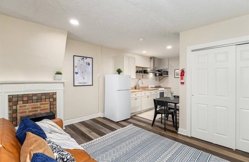 Merion Village Apartment | New Studio, Children's Hospital!