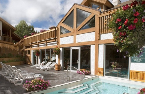 Banff Condo | NEW + Unique Wolf Condo | Hot Tub Access