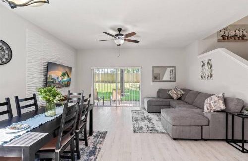 Regal Palms Villa | Newly Remodeled 4BD/4BA Townhouse-Regal Palms Resort Near Disney