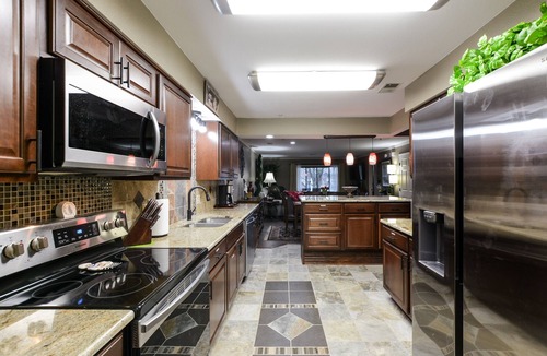 Branson Condo | NEWLY REMODELED LUXURY WALK-IN CONDO/Heart Of Branson/Indoor Pool/Spacious