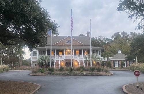 Murrells Inlet Cottage | Newly remodeled cottage in beautiful, gated, private country club community.