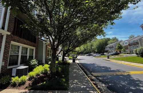 Lake Ridge House | Newly renovated fully furnished 2 bedroom, 2.5 bedroom, 3 Story home with garage