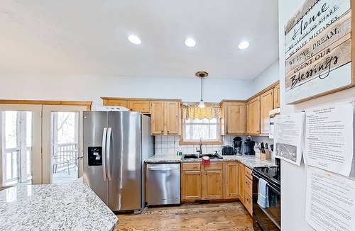 Indian Point Cottage | Newly renovated home with fantastic game room, fireplace, pool & hot tub