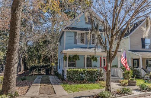 Mossy Oaks House | Newly Renovated listing! Cottage on Broad