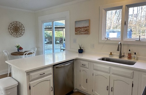 North Raleigh House | Newly renovated midtown home near North Hills Mall, PNC Arena, NCSU, downtown.