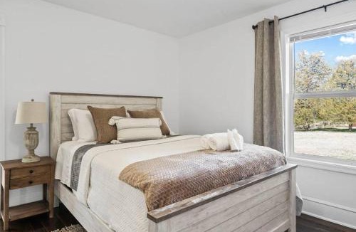 West Fairfax House | Newly Renovated Modern Farmhouse