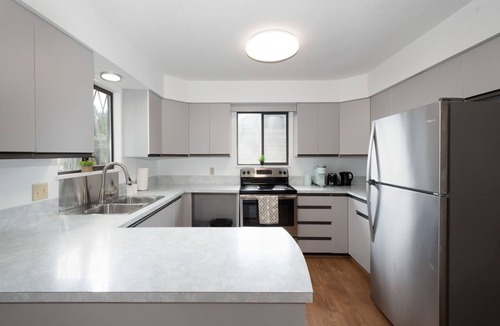 Renfrew-Collingwood House | Newly Renovated Spacious Family Home