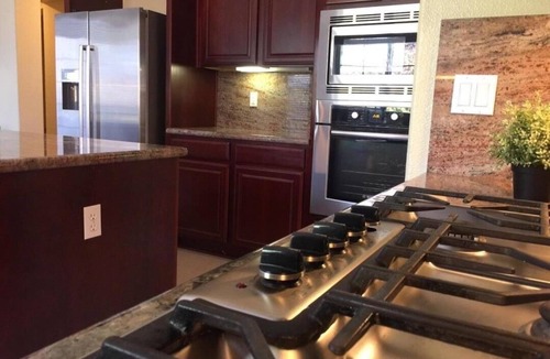 Union City Apartment | Nice Studio w/Private Entrance & Yard*