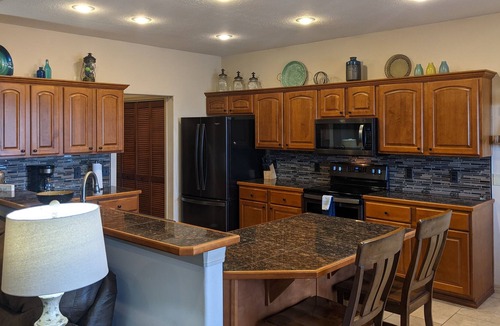 Branson West Condo | Nightly Specials! Spacious OzarksHome ~ HiSpeedWiFi ~ OutdoorPool ~ Close to SDC