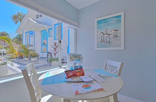 Siesta Key Cottage | Nook Cottage Across street from beach and Heated Pool
