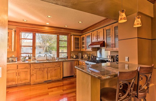 Sunset House | North End Boise Home w/Courtyard ~ 3 Mi to Dtwn!