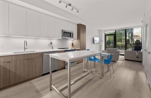 NoMa Hotel | nr Navy Yard 1BR w/Parking & Shopping Closeby | DC