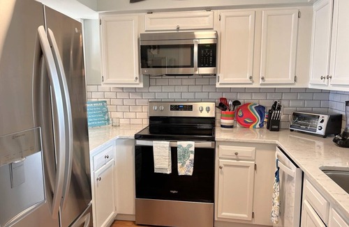 Caswell Beach Condo | Ocean Front Condo in Desirable Caswell Beach-3bdrm/2 bath w/Pool