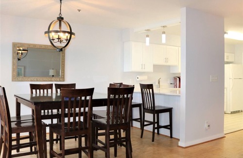 Northeast Virginia Beach Condo | Ocean is Across the Street - 3BR, 3.5 BA Contemporary Condo!