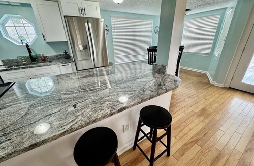 Surfside Beach Cottage | Ocean Lakes-Sleeps 6-Free Golf Cart Included-Pet-Friendly