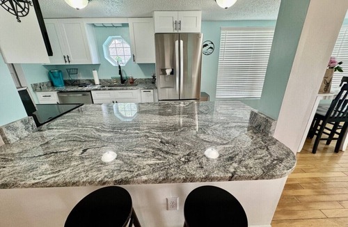 Surfside Beach Cottage | Ocean Lakes-Sleeps 6-Free Golf Cart Included-Pet-Friendly
