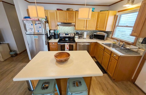 Colington Cottage | Ocean Views -Dog Friendly- 3rd Row From The Beach