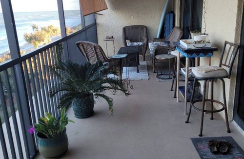 Gulfstream Beach Condo | Oceanfront 3-bedroom condo in heart of Satellite Beach