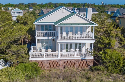 Litchfield by the Sea House | Oceanfront Home with pool access located in Charlestowne Grant community in Litchfield By the Sea.