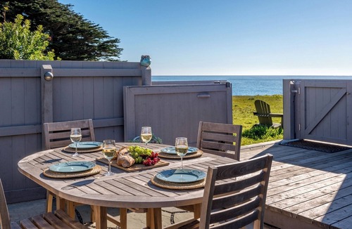 Sea Ranch House | Oceanfront HotTub GourmetKitchen DogFriendly Golf